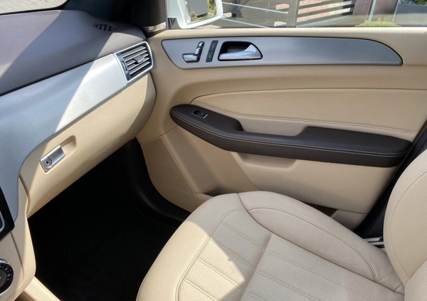 Mercedes-Benz GLE cena 165000 przebieg: 108000, rok produkcji 2017 z Czarna Woda małe 352
